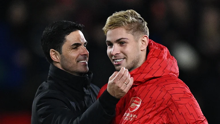 Mikel Arteta has hinted that Emile Smith Rowe is nearing a move away from Arsenal - null