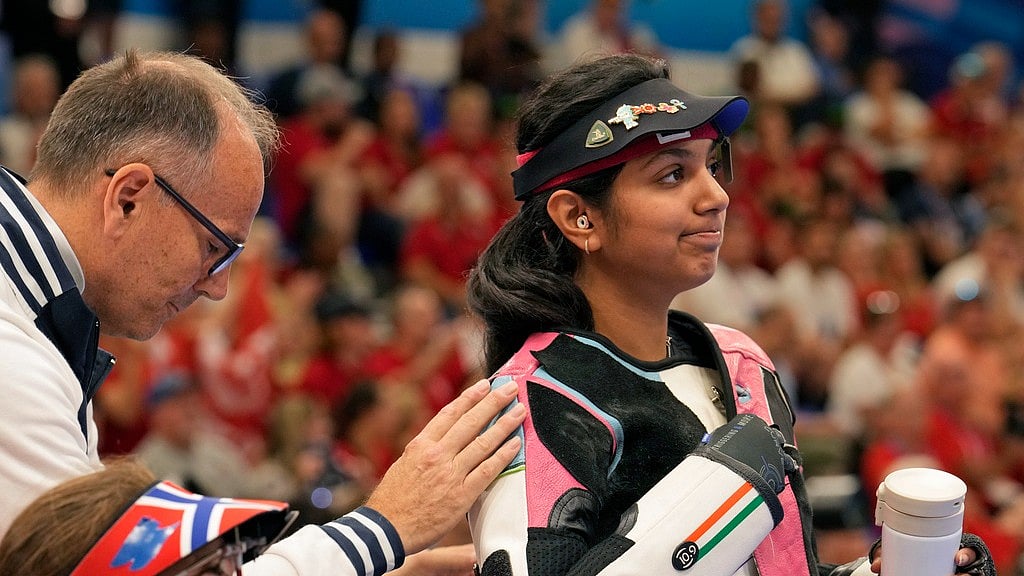 Ramita Jindal reacts during the women's 10m air rifle final at Paris Olympic Games 2024. - AP/Manish Swarup