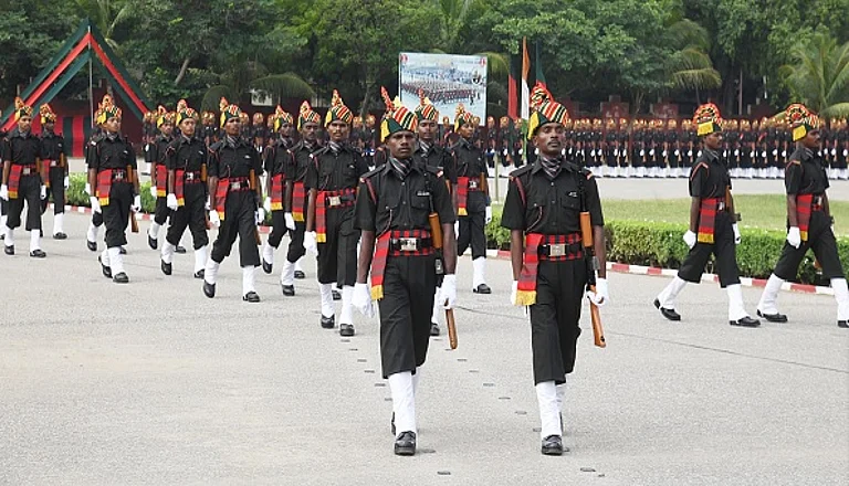 Agniveer Soldiers Participate In Passing Out Parade At Gaur Drill Ground In Patna - Getty Images