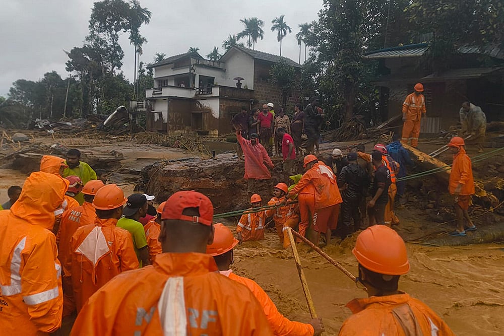 Landslides near Meppadi in Wayanad, Kerala_2