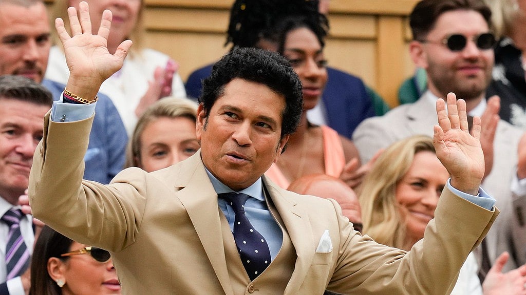 AP/Kirsty Wigglesworth : Sachin Tendulkar at Wimbledon