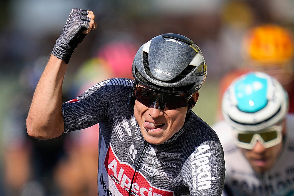 Sixteenth stage of the Tour de France 2024 cycling race photo gallery_6