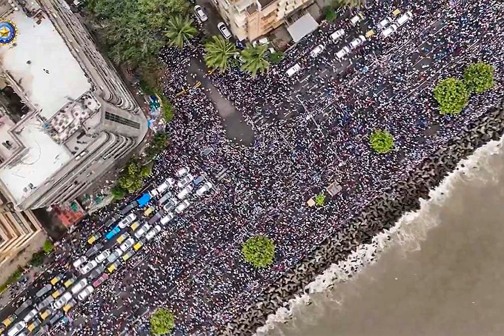 Indian cricket teams victory parade in Mumbai photo gallery_9