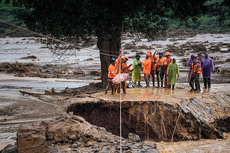 Rescue operations underway in Keralas Wayanad |
