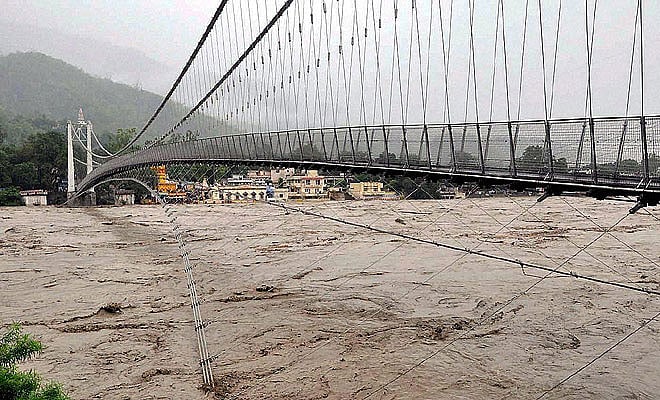 PTI : The Meteorological Department has issued a red alert for heavy to very heavy rainfall in Bageshwar, Chamoli, Dehradun and Rudraprayag.