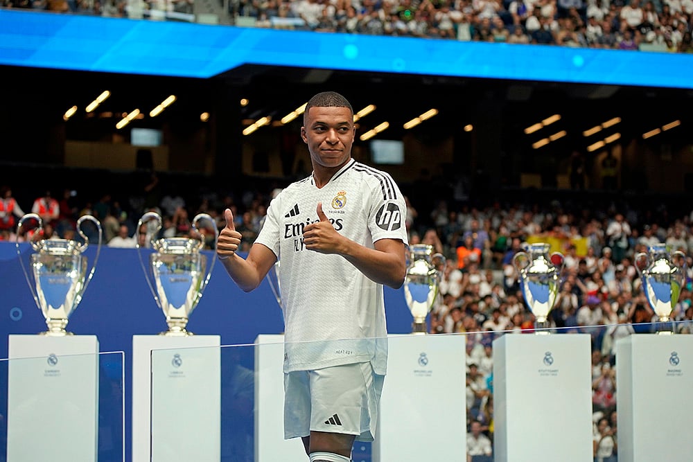 Kylian Mbappe Joins Real Madrid FC Photo gallery_9