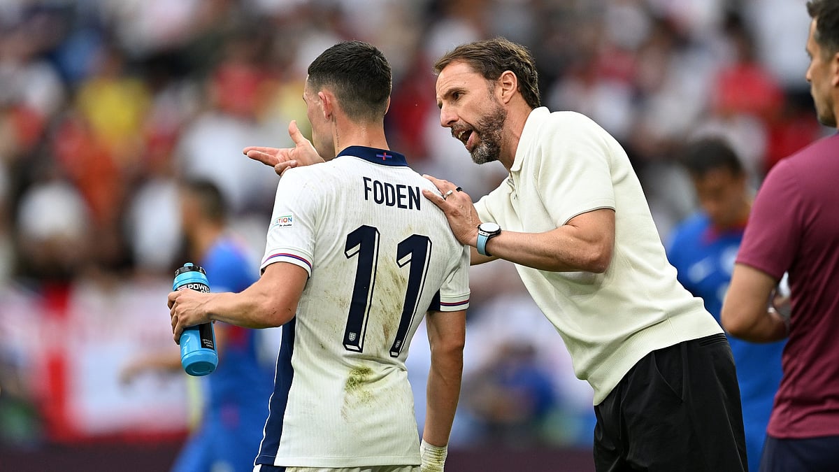 Gareth Southgate and Phil Foden - null