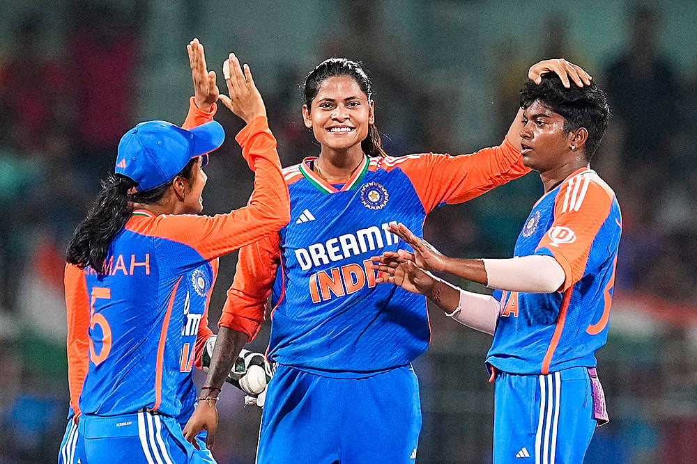 India Women vs South Africa Women 3rd T20 Match photo gallery_7