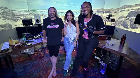 Anushka Sen with Ken Lewis and AY Young 