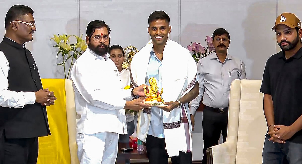 Maharashtra CM Eknath Shinde felicitates players on T20 World Cup victory photo gallery_2