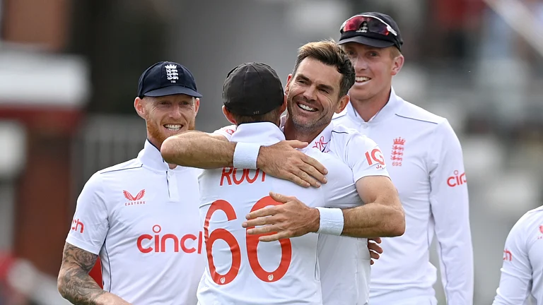 Joe Root labelled James Anderson as England's greatest ever bowler - null