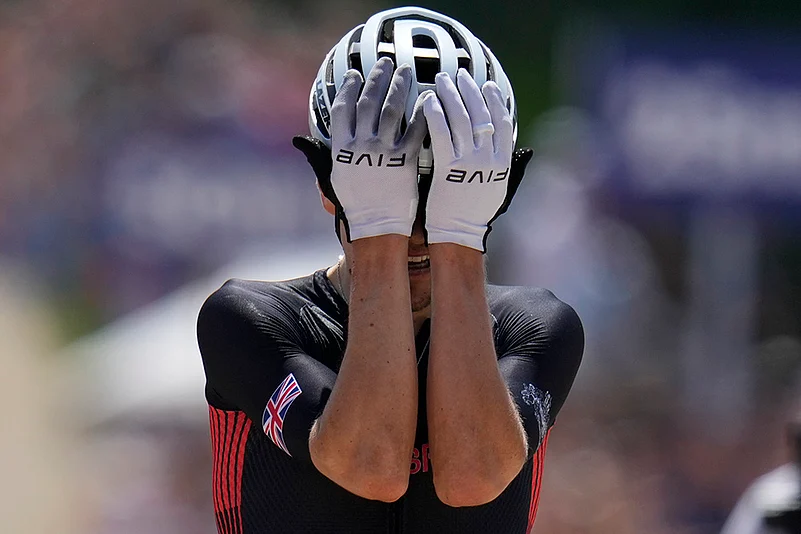 2024 Paris Summer Olympic Games_Paris Olympics Day 3 Photo_mens mountain bike race