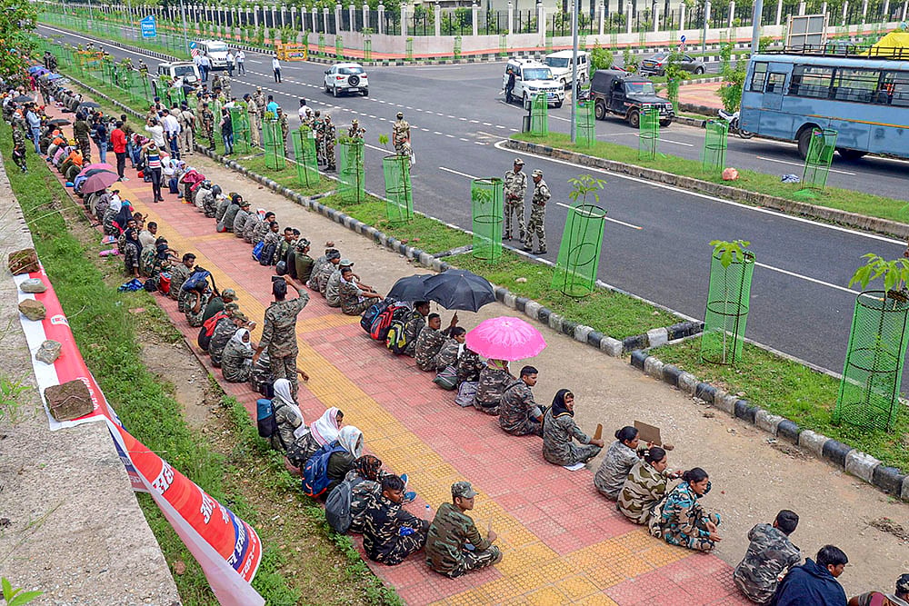 Contractual Assistant Police personnel protest in Jharkhand 