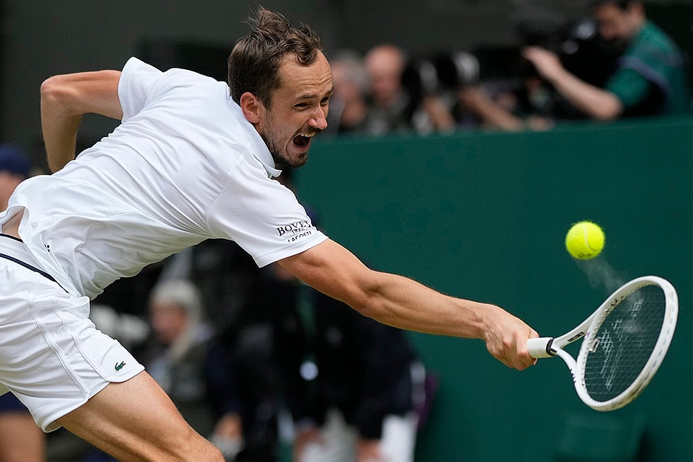 2024 Wimbledon tennis Semi-Final Carlos Alcaraz vs Daniil Medvedev photo gallery_5