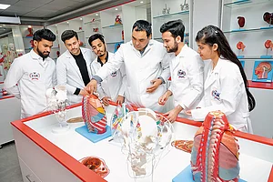 Empowering Future Medical Practitioners: Transforming Medical Education And The Future Of Health Care
