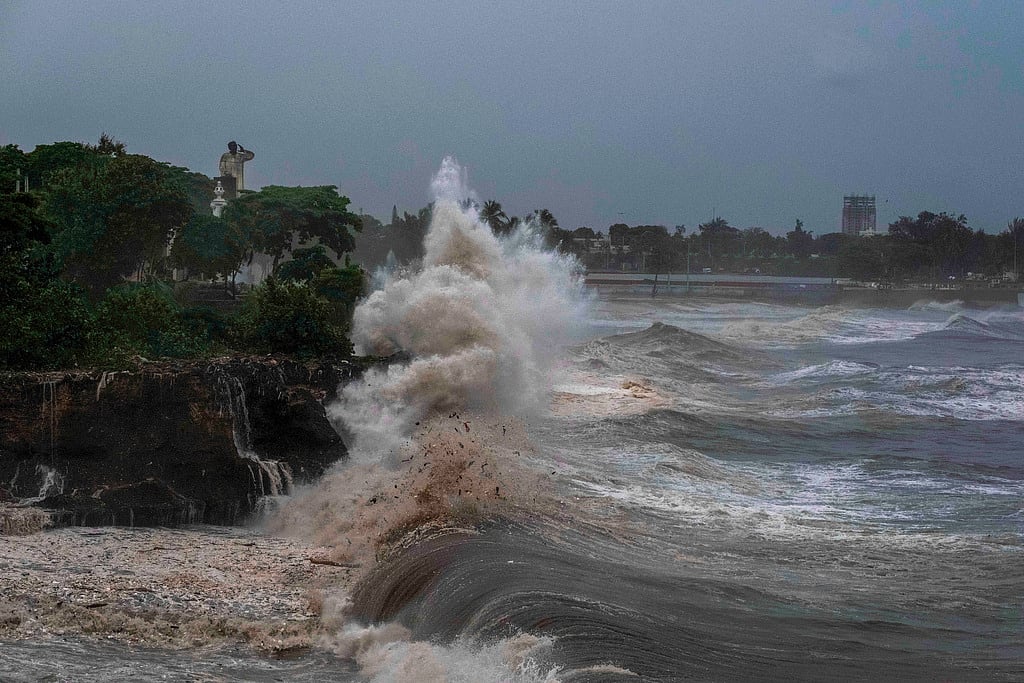 AP : Hurricane Beryl Now Headed For Mexico