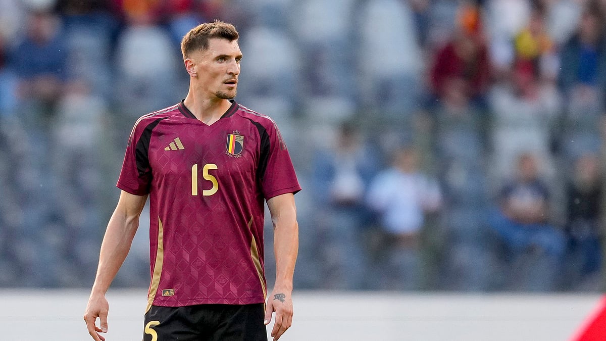 Thomas Meunier has signed a two-year contract with Lille
