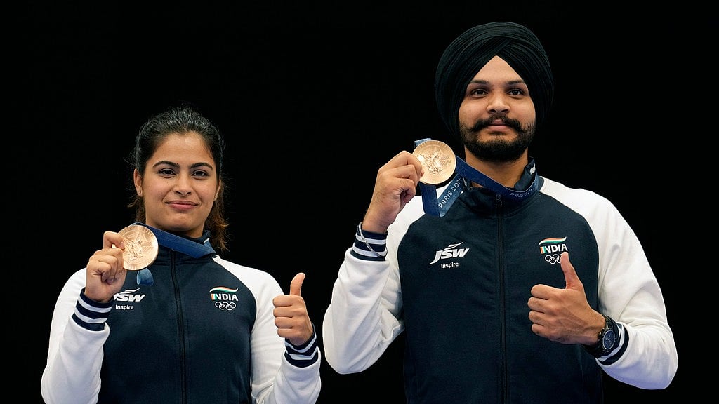 Manu-Bhaker-Sarabjot-Singh-Shooting-Paris-Olympics