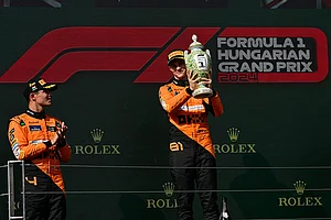 Photo: AP/Denes Erdos : McLaren driver Oscar Piastri