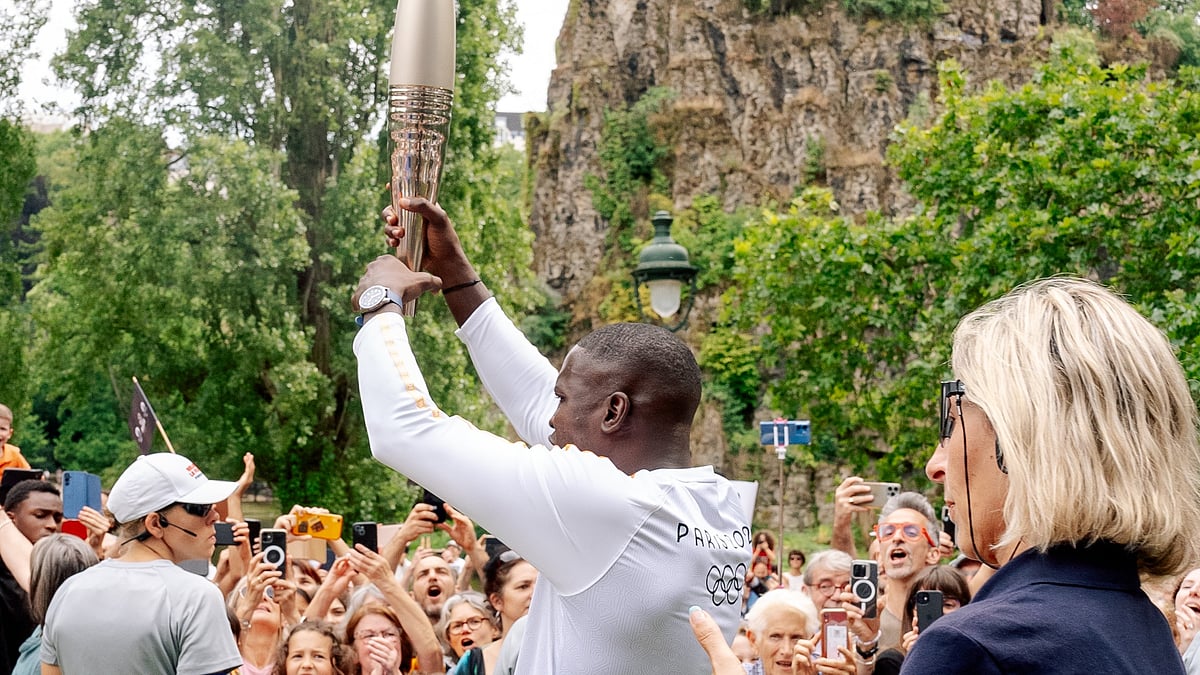 The Torch Relay crossed the Buttes-Chaumont X @paris2024