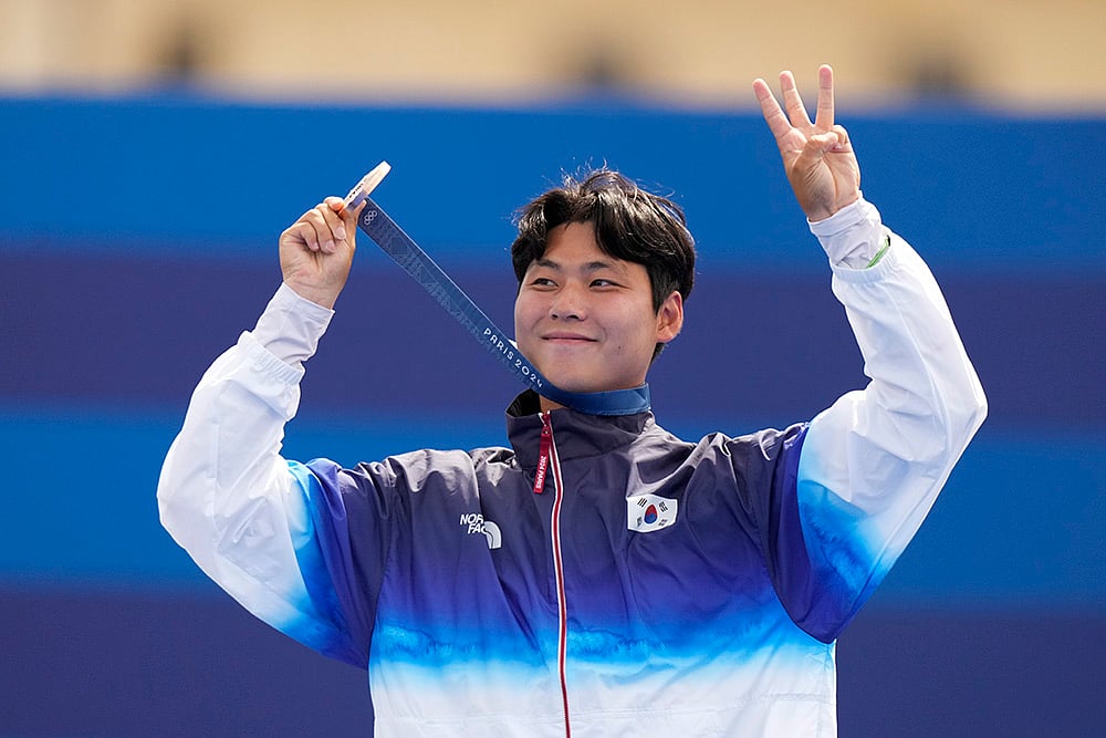 2024 Paris Olympic Games 2024 Archery Medallists_mens individual archery_3