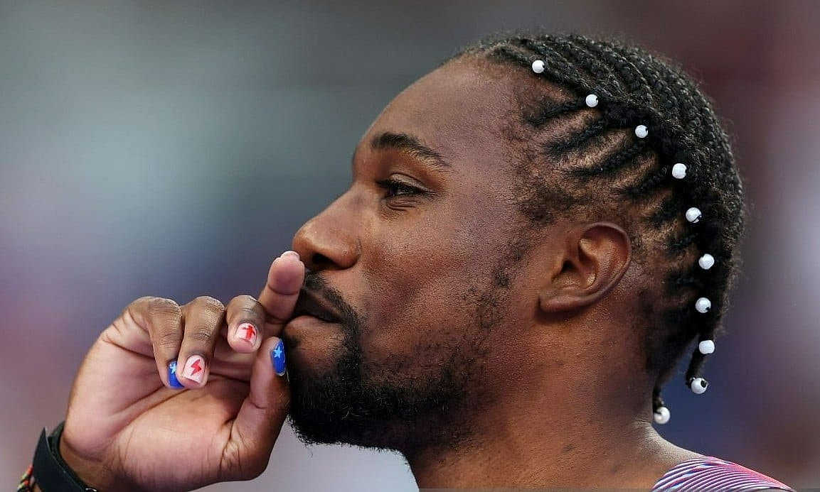 Noah Lyles with designer nails.