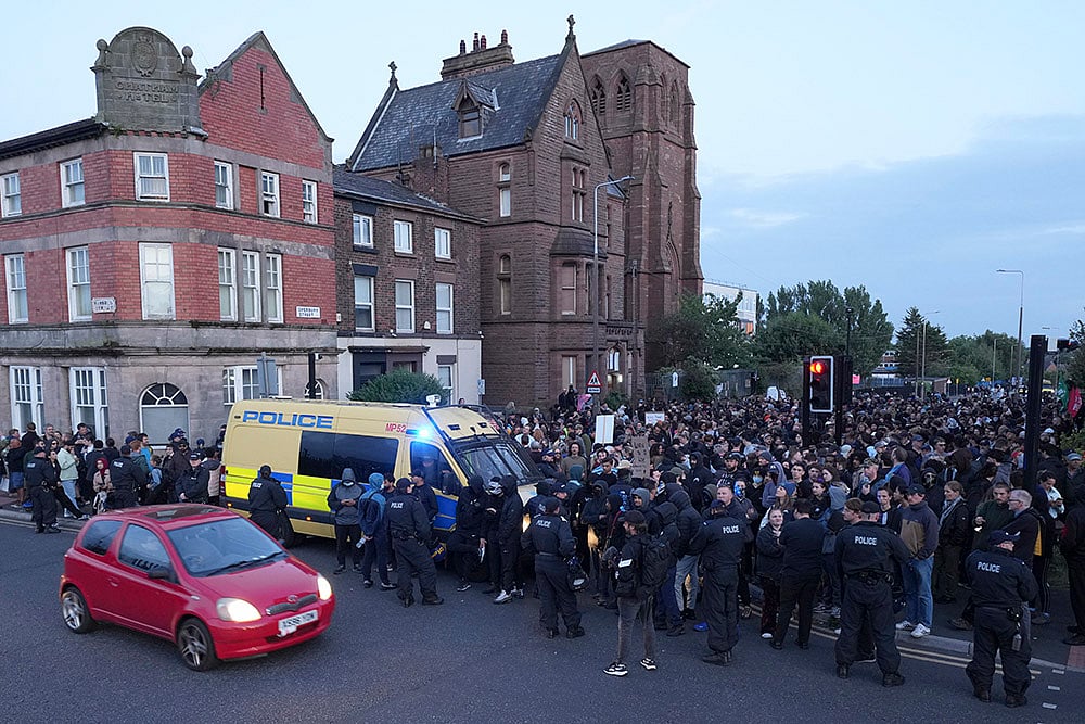 Britain Unrest_9