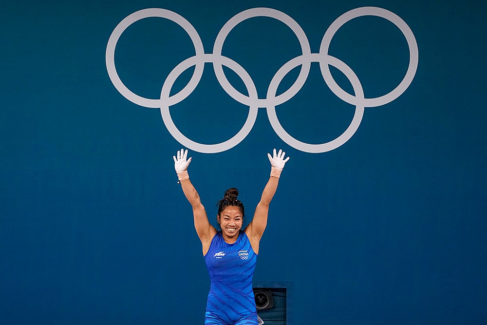 2024 Paris Olympics womens 49kg Weightlifting Mirabai Chanu_6