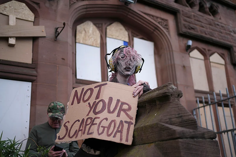Britain Unrest_6