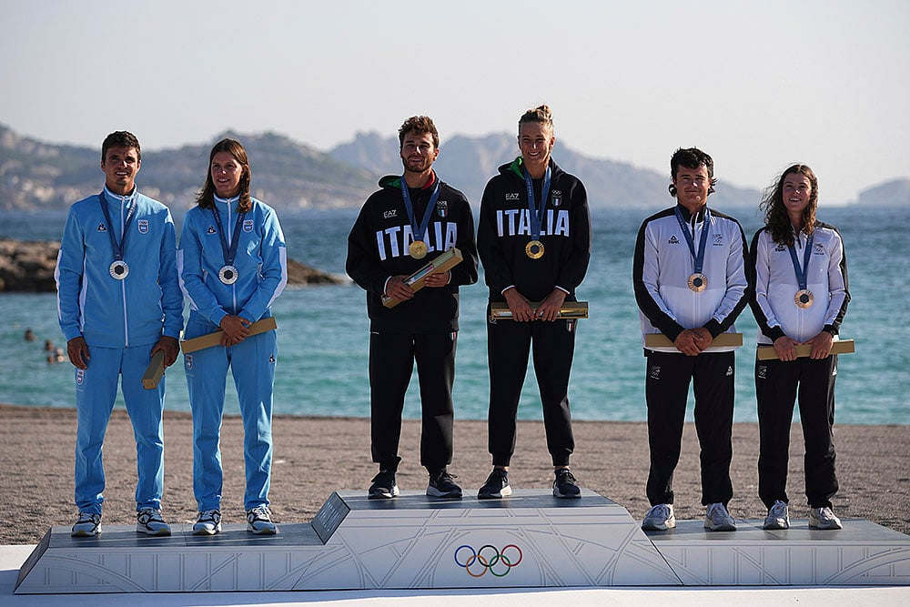 2024 Paris Olympics Sailing_Nacra 17 mixed multihull medal ceremony