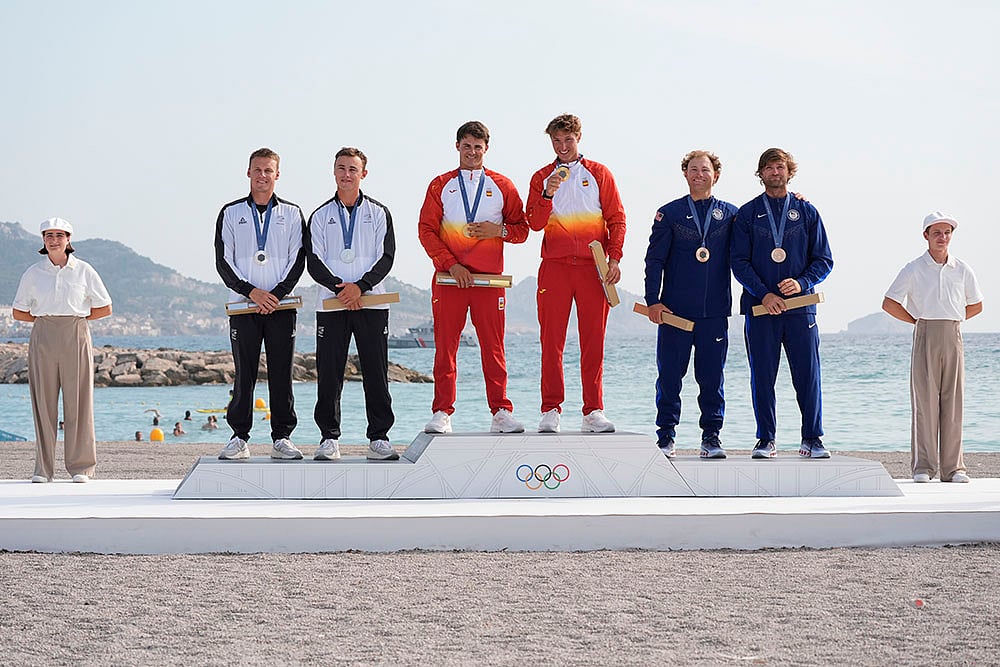 2024 Paris Olympics Sailing_mens skiff medal ceremony