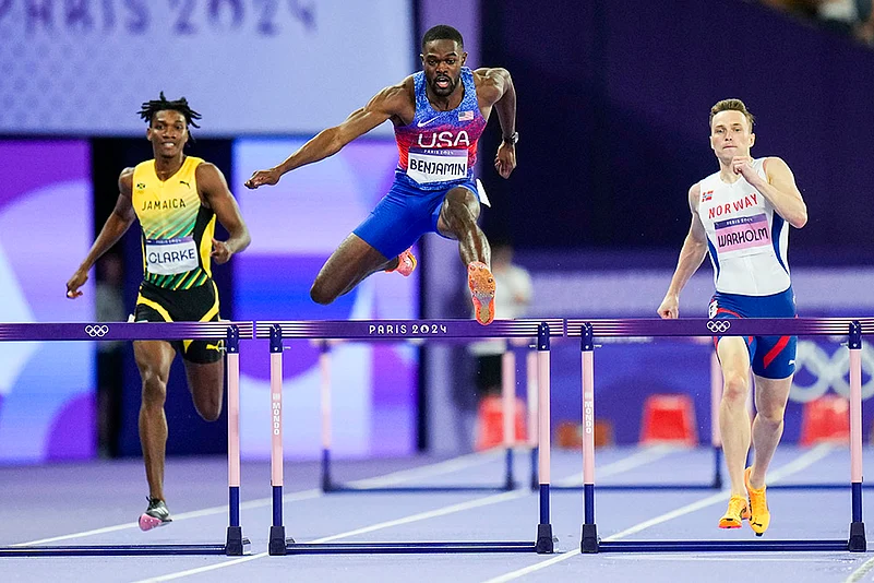 2024 Paris Olympics_Mens 400-meter hurdles final_Rai Benjamin_5
