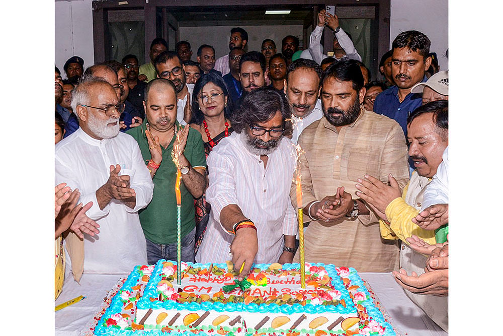Jharkhand Chief Minister Hemant Soren celebrates his birthday
