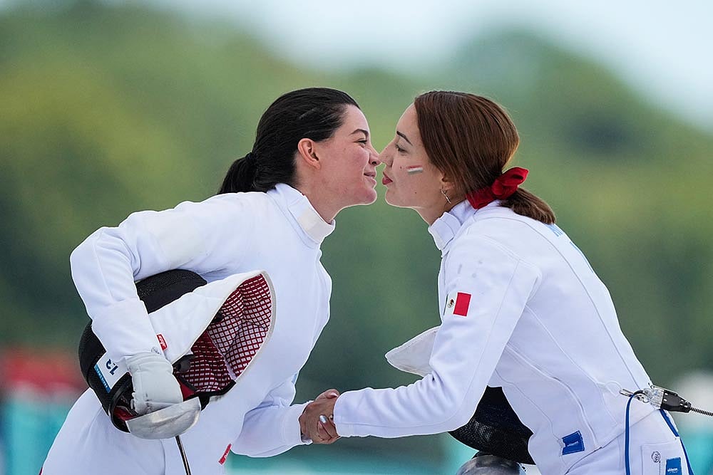 Guatemalas Sophia Hernandez and Hungarys Blanka Guzi