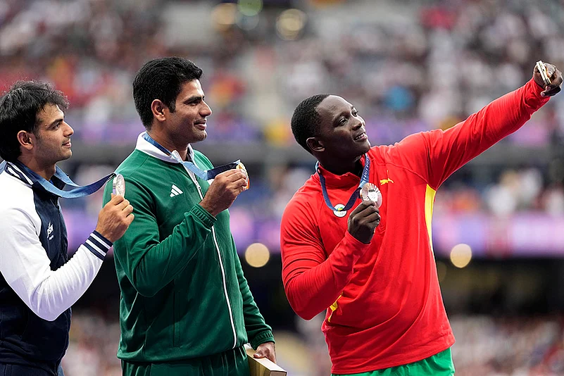 Paris Olympics Athletics mens javelin medalists_7