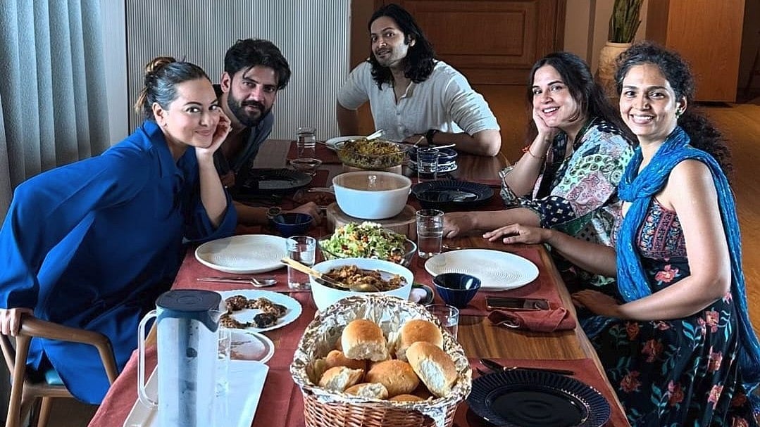 Instagram : Sonakshi Sinha, Zaheer Iqbal, Richa Chadha, and Ali Fazal meet for a potluck meal