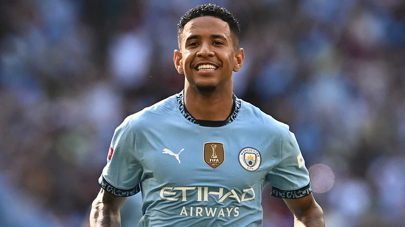 savinho-manchester-city-footballer