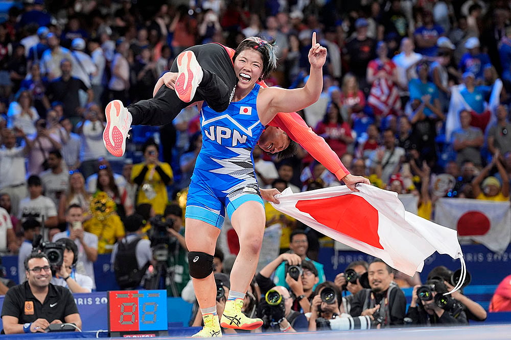2024 Paris Olympics Day 16 Photo Gallery_womens freestyle 76kg final wrestling