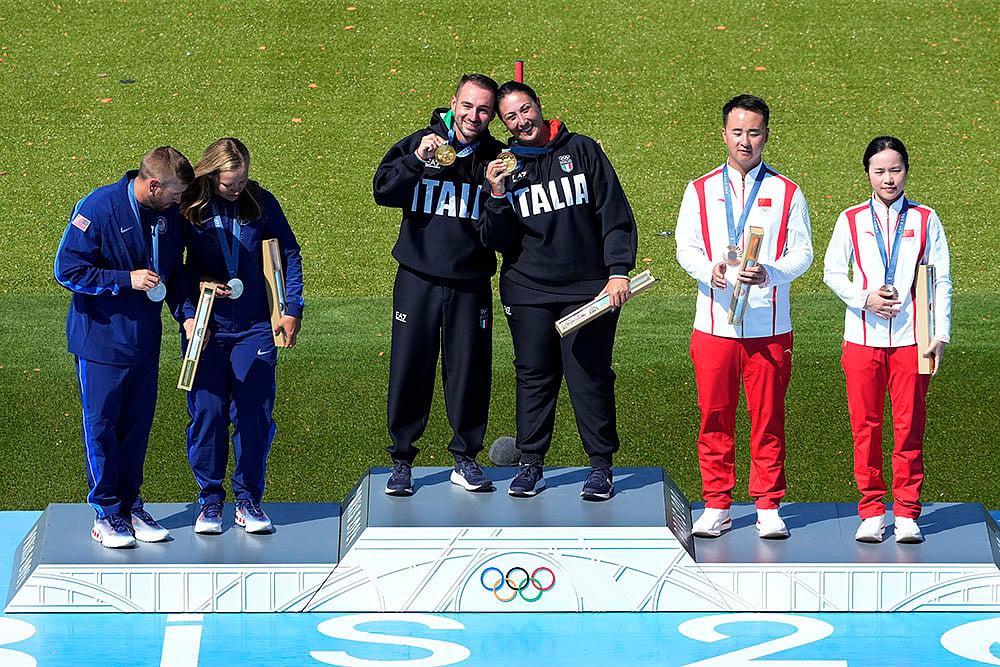 2024 Paris Olympics Shooting Medallists_Skeet mixed team final