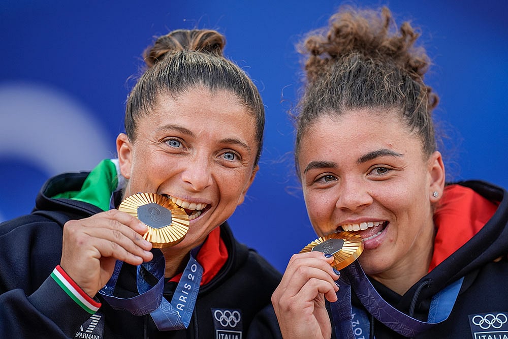 Sara Errani and Jasmine Paolini
