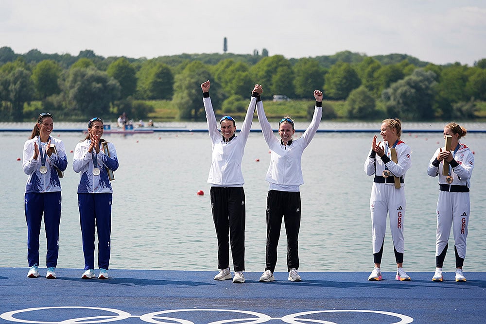2024 Paris Olympics Rowing Medallists_womens double sculls final