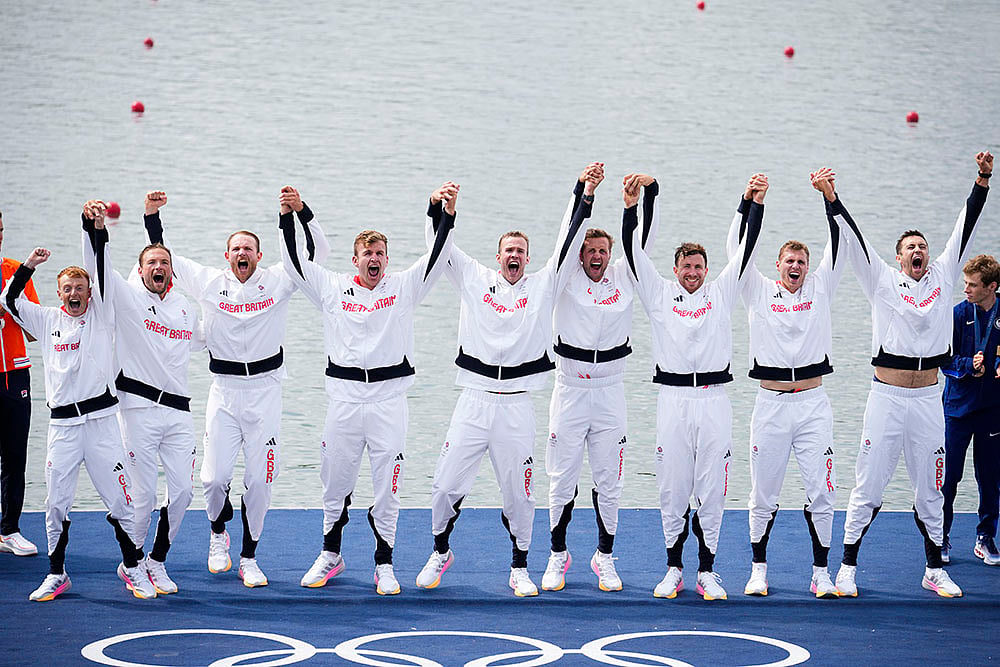 2024 Paris Olympics Rowing Medallists_mens eight rowing final gold medalists Britain