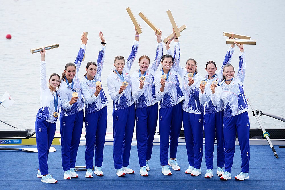 2024 Paris Olympics Rowing Medallists_Womens eight rowing final gold medalists Romania