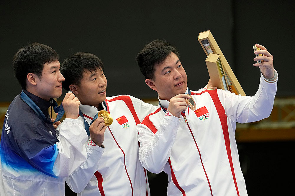 2024 Paris Olympics Shooting Medallists_25m rapid fire pistol mens final