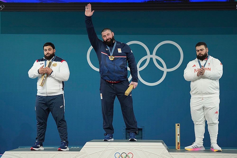 2024 Paris Olympics Weightlifting Medallists_mens +102kg weightlifting event