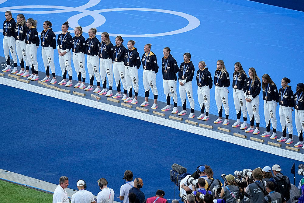 2024 Paris Olympics Football_Womens soccer Medallists_Team Germany celebrates winning Bronze