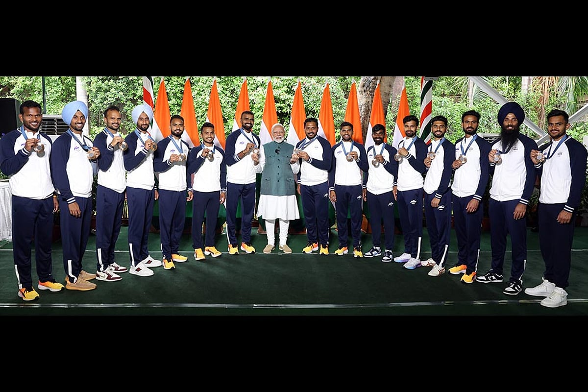 Indian Olympics Contingent meets PM