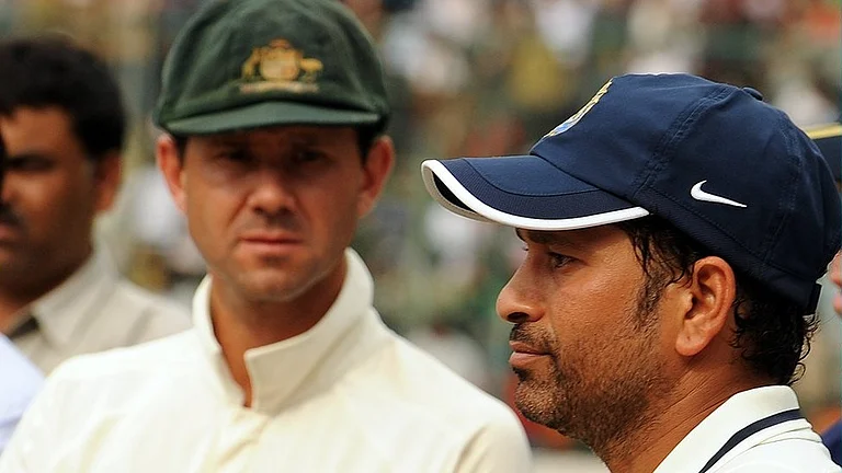 Ricky Ponting looks at Sachin Tendulkar. - X/@ICC