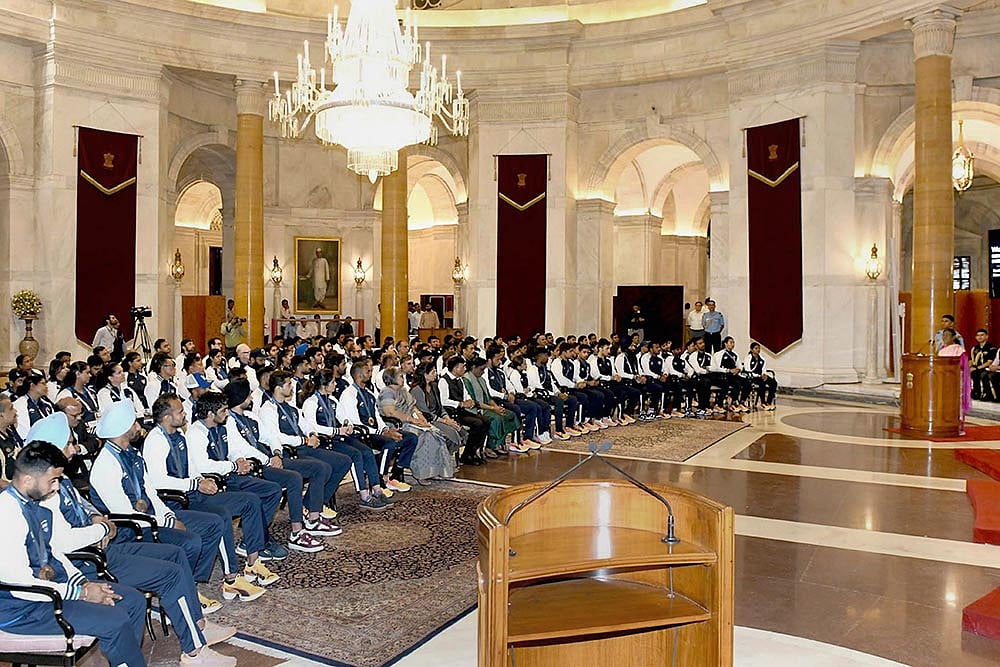 President meets Olympic Contingent