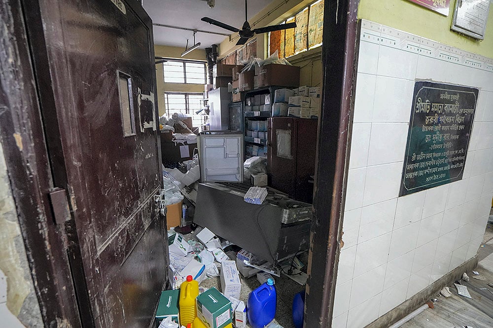 Kolkata doctor murder case: miscreants Vandalised Store Room of RG Kar Medical College and Hospital